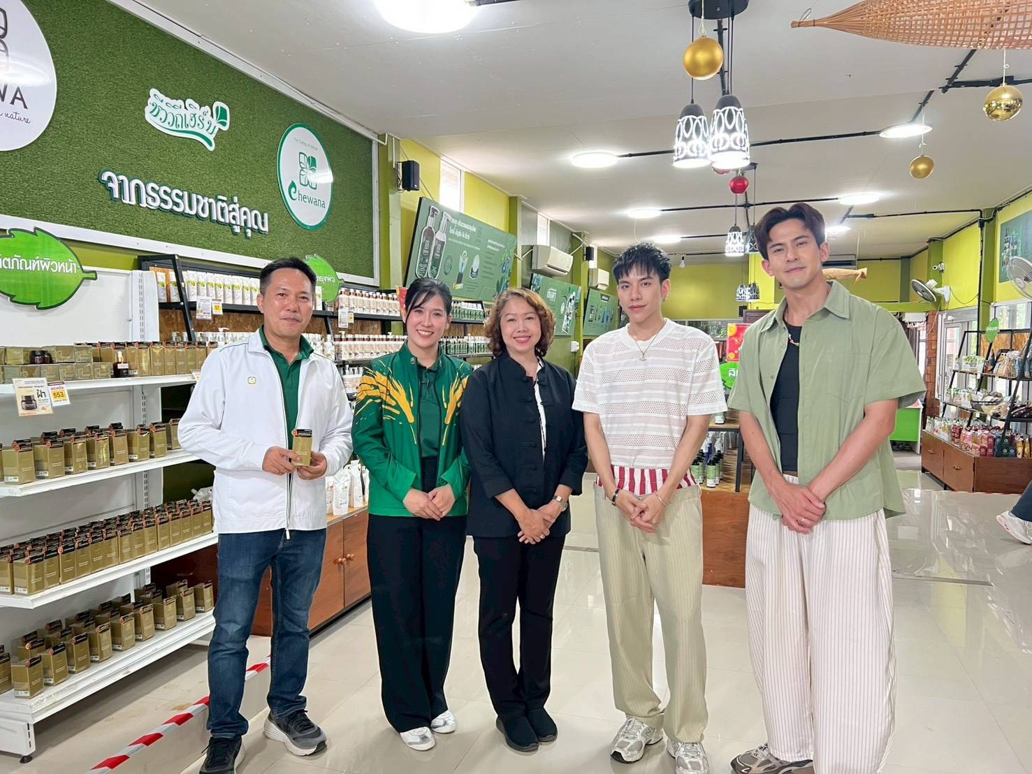 “ธ.ก.ส.” ชวนชมรายการหอมแผ่นดิน กลิ่นไอเกษตร พาเช็กอินเมืองเก่า ชมนวัตกรรมแปรรูปจากวัตถุดิบธรรมชาติ ของวิสาหกิจชุมชนชีววิถี จ.น่าน