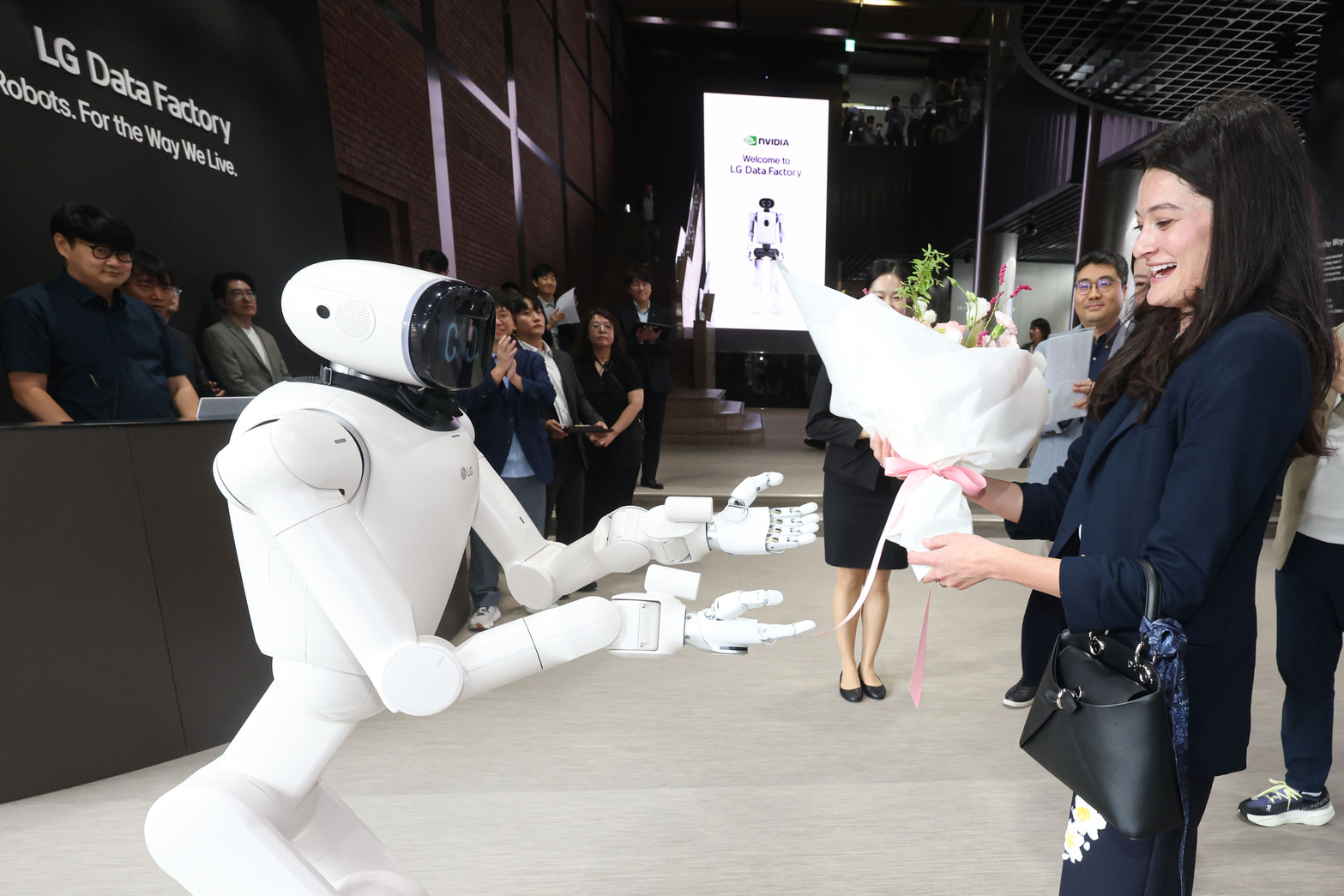 “แอลจี” ผนึกกำลัง “NVIDIA” เดินหน้ายกระดับความร่วมมือด้านวิทยาการหุ่นยนต์
