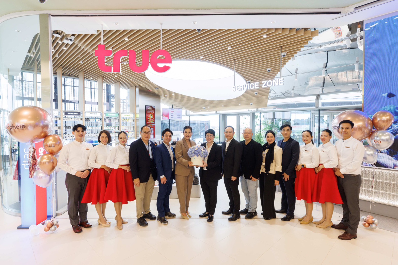 “ทรู” เปิด Flagship Store แห่งใหม่ “True Branding Shop Happitat” เติมมิติ Tech Experience สู่ World’s First Happiness Destination ผ่าน TrueSphere Terrace Sky พื้นที่ชมวิว 180 องศา พร้อมชู “Active & Health Tech – Urban Motion” เชื่อมเทคโนโลยี สุขภาพ และไลฟ์สไตล์